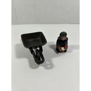 Vintage Cast iron Set Wheel‎ Barrel Amish Pioneer Women Milking Cow Position